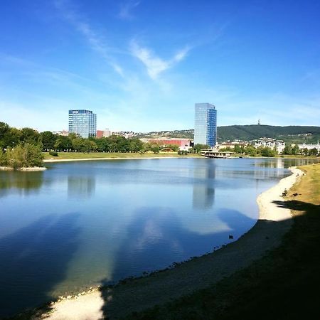 Apartman Ginko I Bratislava Eksteriør bilde