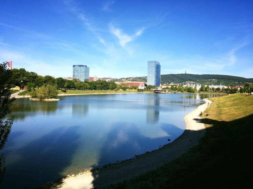 Apartman Ginko I Bratislava Eksteriør bilde